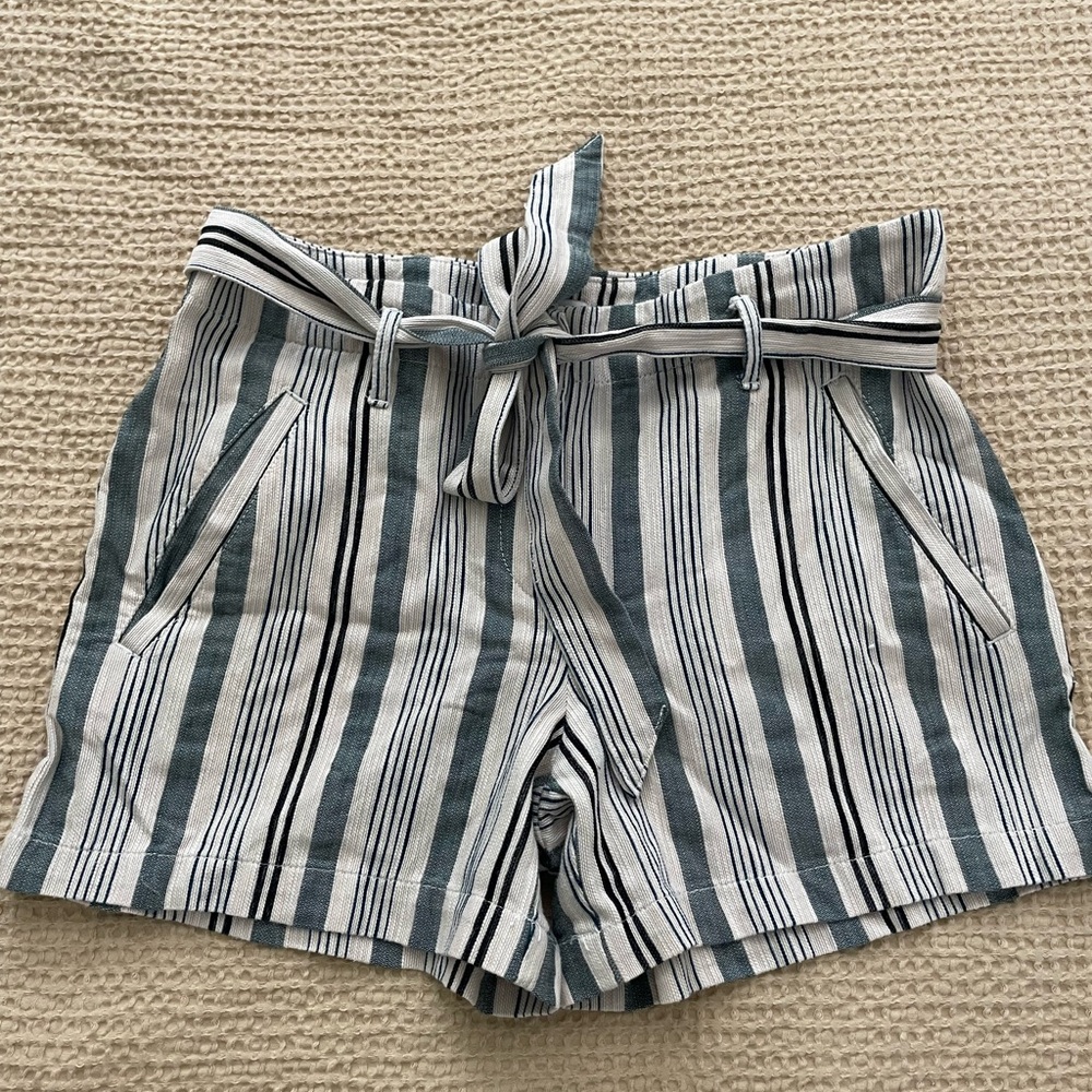 LOFT striped waist tie shorts